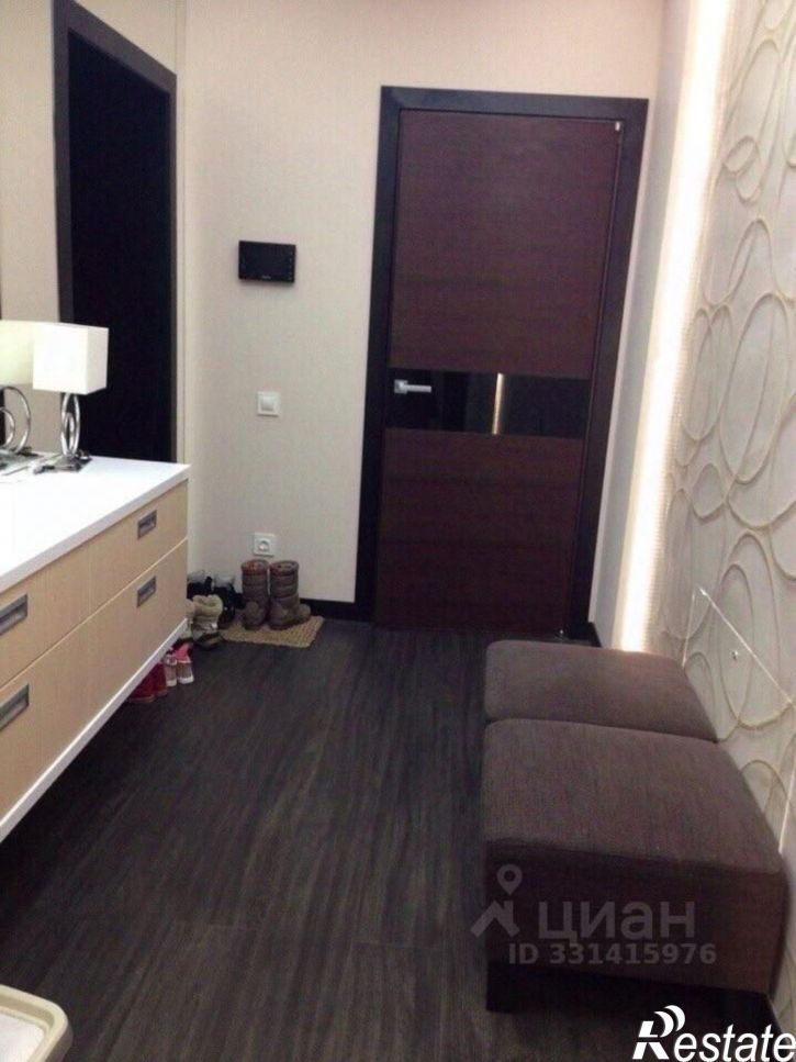 4-комн квартира ул Леденцова, 5а,  д. 5а