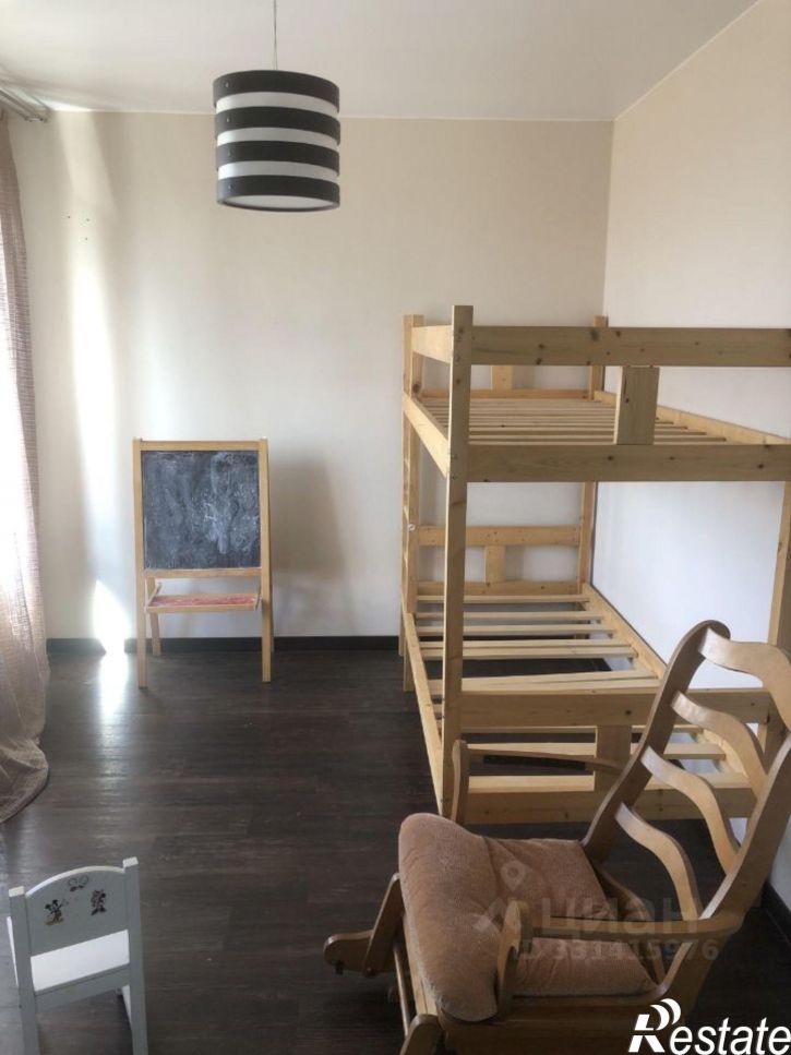 4-комн квартира ул Леденцова, 5а,  д. 5а