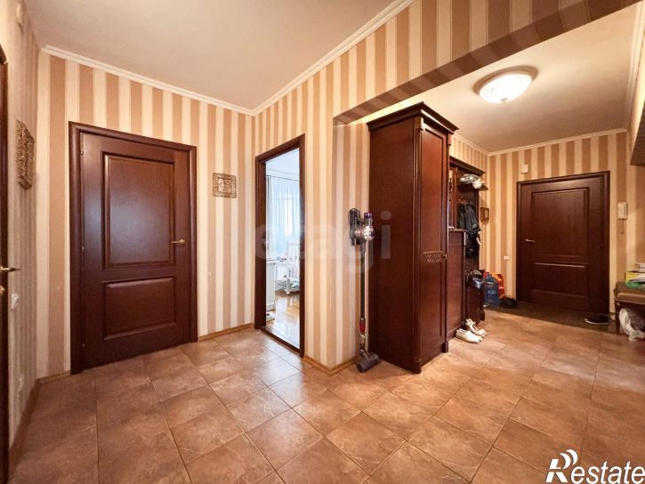 3-комн квартира Ленинградская улица, 40а