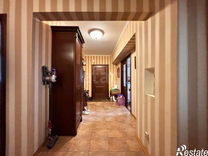 3-комн квартира Ленинградская улица, 40а