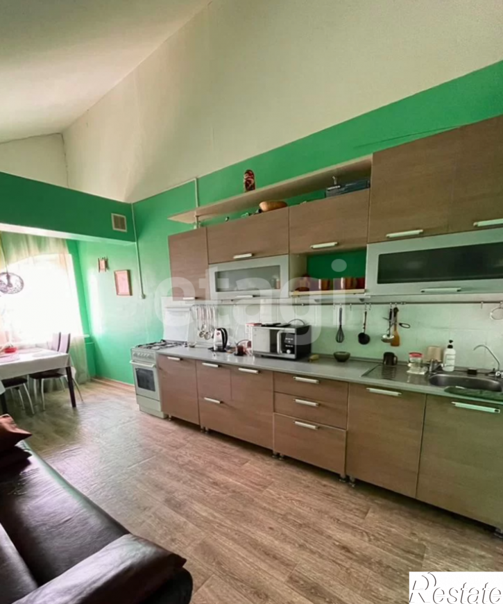 3-комн квартира улица Гагарина, 2ак1