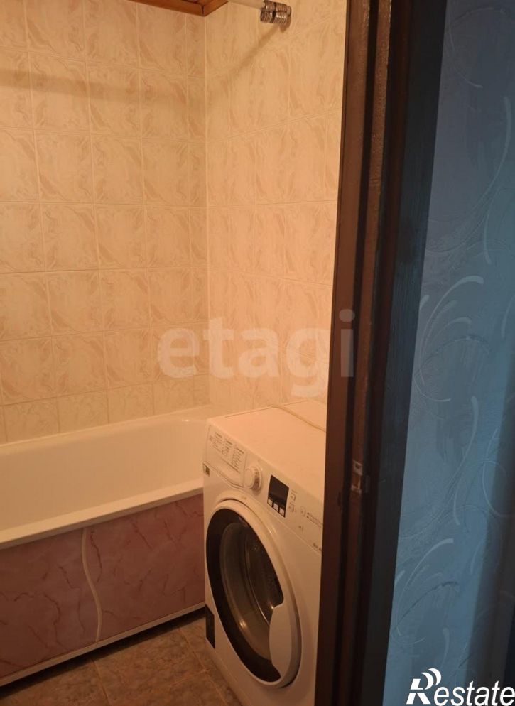 2-комн квартира улица Панкратова, 86