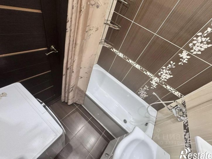 3-комн квартира ул Возрождения, 82,  д. 82