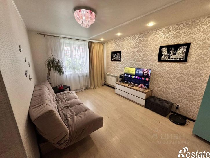 3-комн квартира ул Возрождения, 82,  д. 82