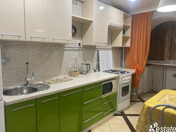 2-комн квартира Паровозный переулок, 36