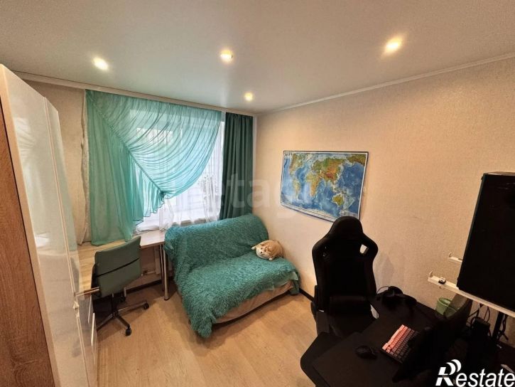 3-комн квартира улица Возрождения, 82