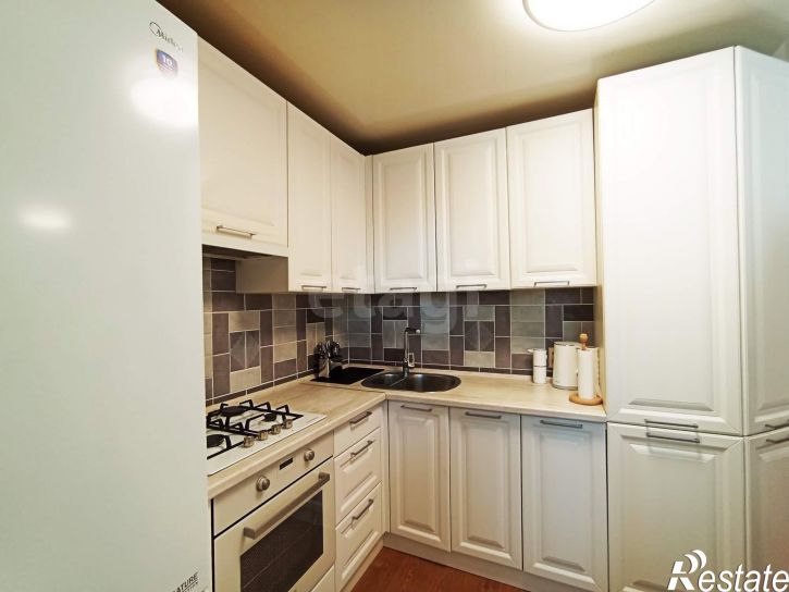 2-комн квартира улица Петина, 8б