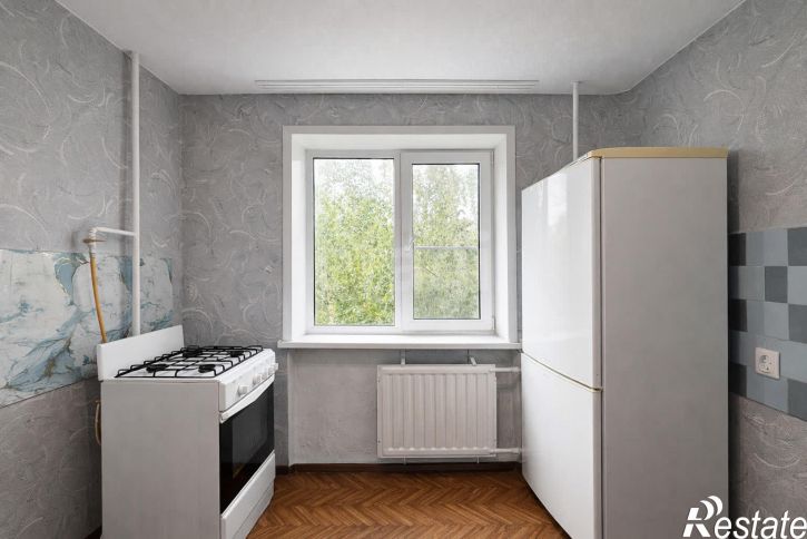 2-комн квартира улица Панкратова, 86