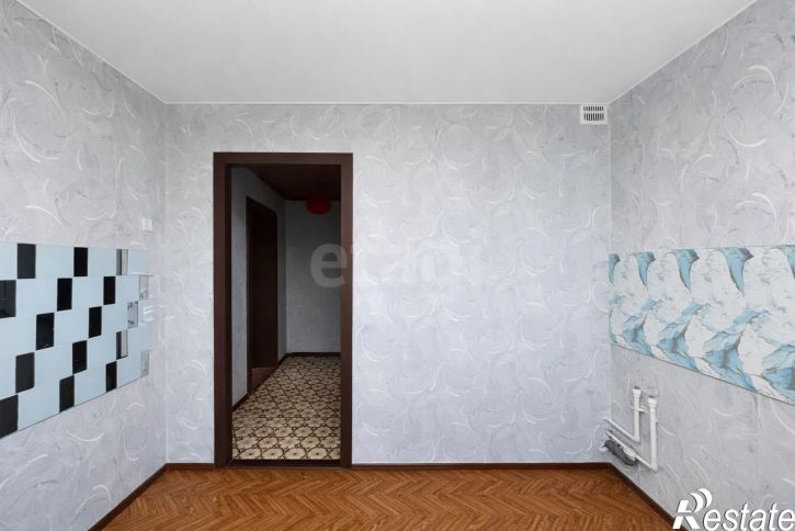 2-комн квартира улица Панкратова, 86