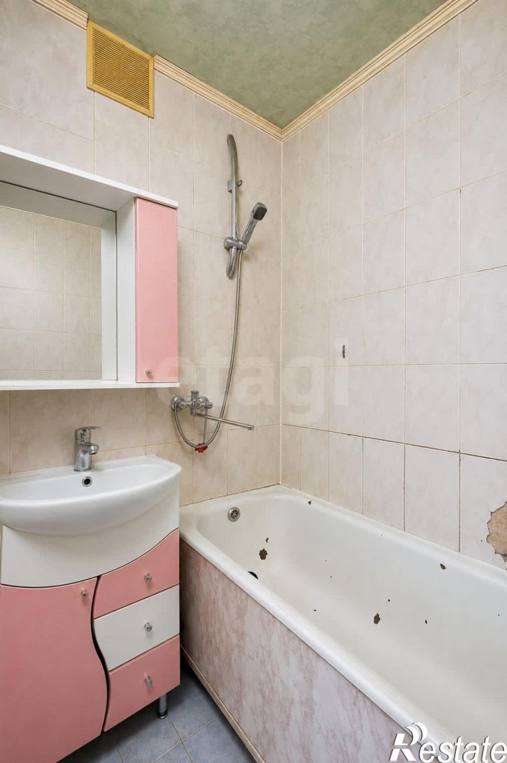 3-комн квартира улица Александра Клубова, 60а