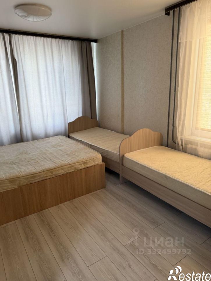 3-комн квартира микрорайон Зелёный Город, 4