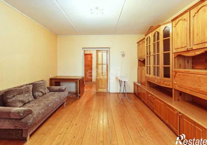 3-комн квартира улица Мальцева, 43