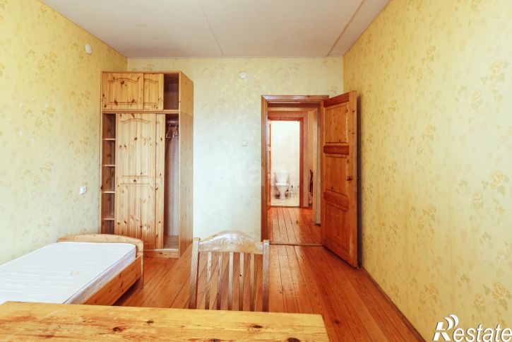 3-комн квартира улица Мальцева, 43
