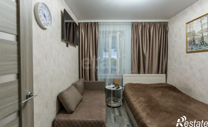 4-комн квартира ул Дзержинского, 15,  д. 15