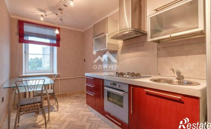 4-комн квартира ул Воркутинская, 8,  д. 8