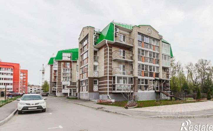 3-комн квартира ул Лаврова, 13,  д. 13