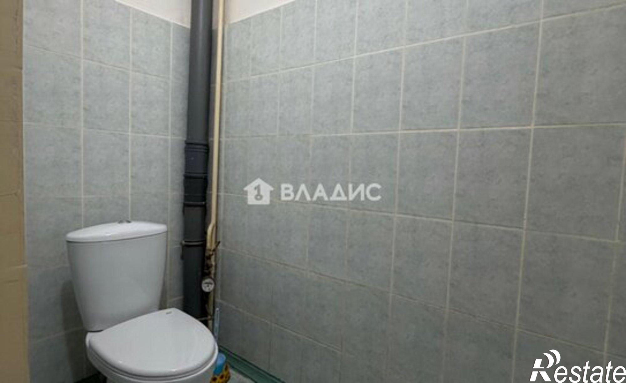 Купить квартиру за 10 000 000 рублей на ул Лаврова, 14