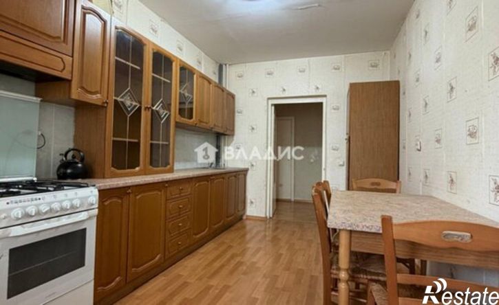 3-комн квартира ул Лаврова, 14,  д. 14