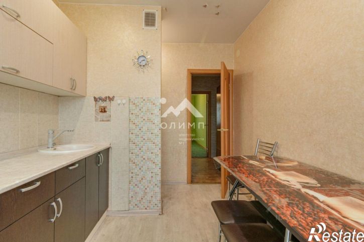3-комн квартира ул Возрождения, 2,  д. 2