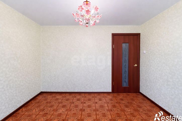 2-комн квартира улица Панкратова, 86