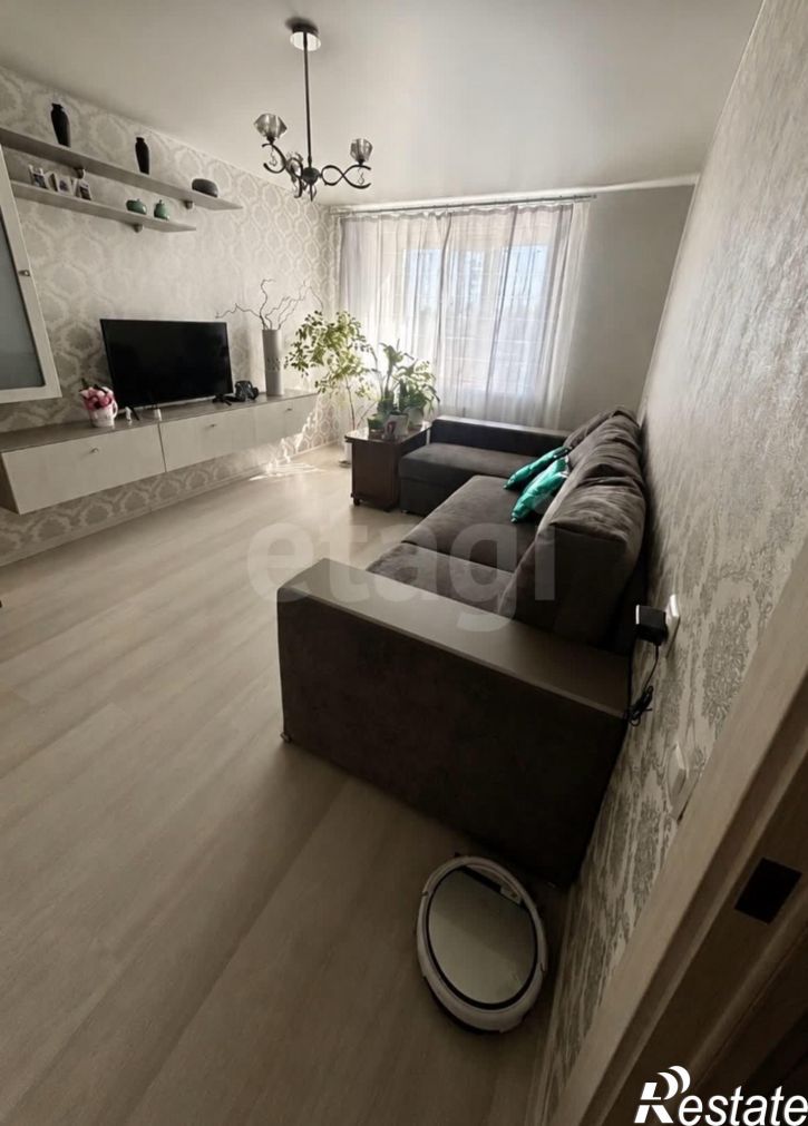 2-комн квартира улица Лаврова, 9