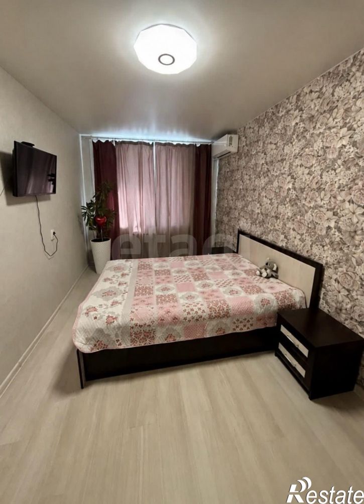 2-комн квартира улица Лаврова, 9