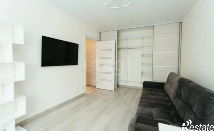 2-комн квартира улица Возрождения, 86