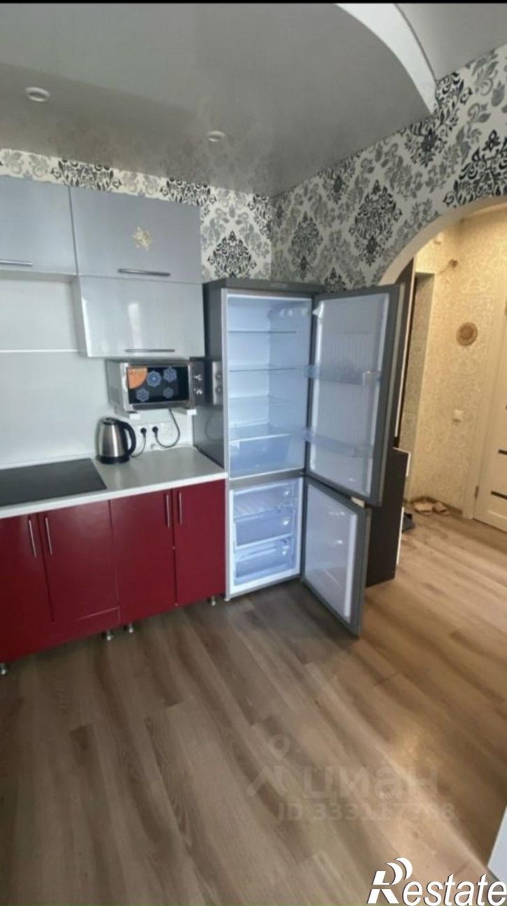 2-комн квартира ул Возрождения, 82,  д. 82