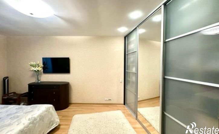 3-комн квартира ул Сергея Преминина, 1,  д. 1