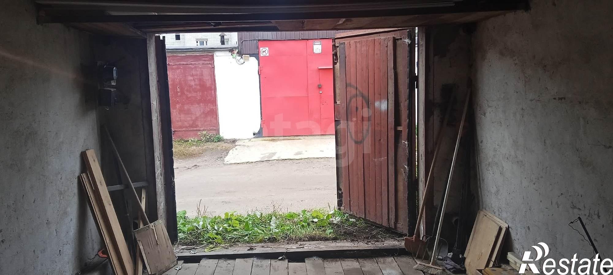 Купить гараж, место в паркинге за 600 000 рублей на Старое шоссе, 2в