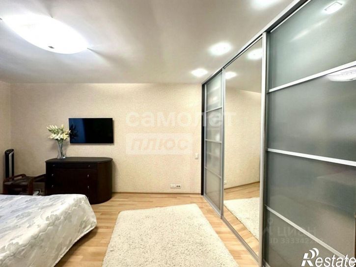 3-комн квартира ул Сергея Преминина, 1,  д. 1