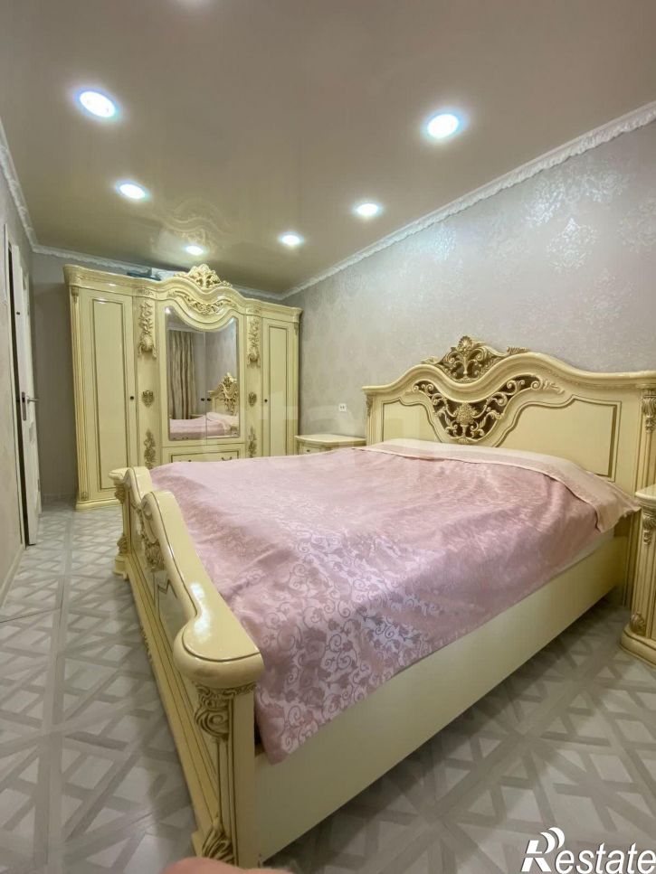 2-комн квартира Ленинградская улица, 93