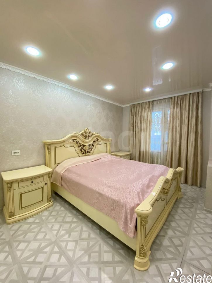 2-комн квартира Ленинградская улица, 93
