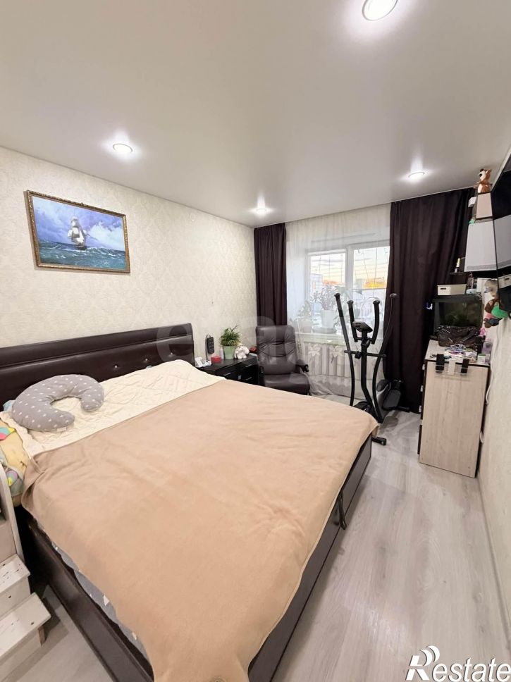3-комн квартира улица Гагарина, 80б