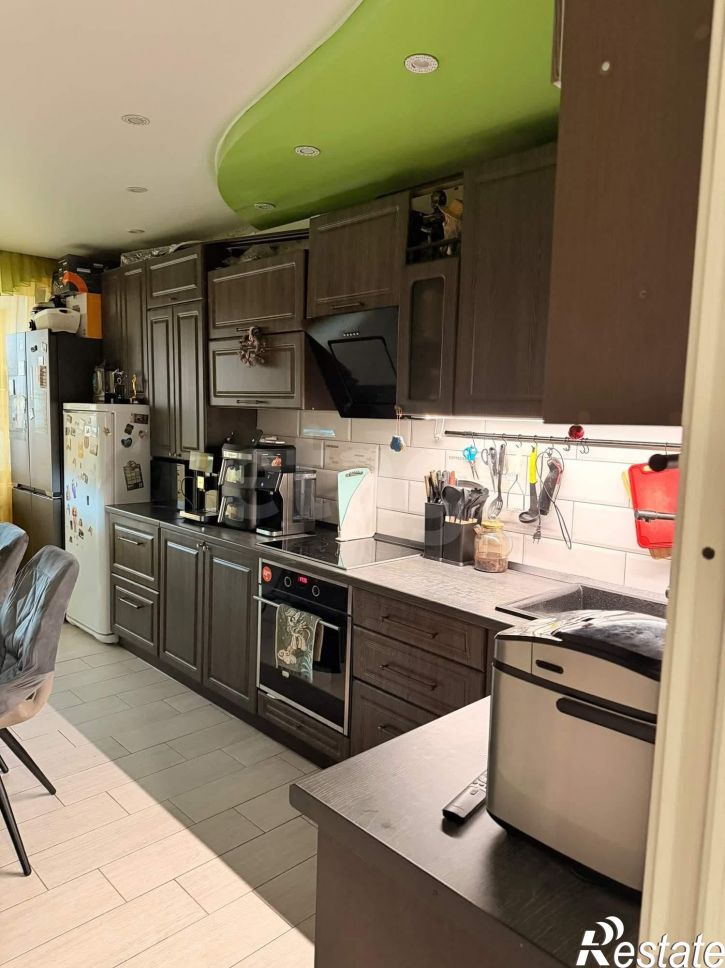 3-комн квартира улица Гагарина, 80б