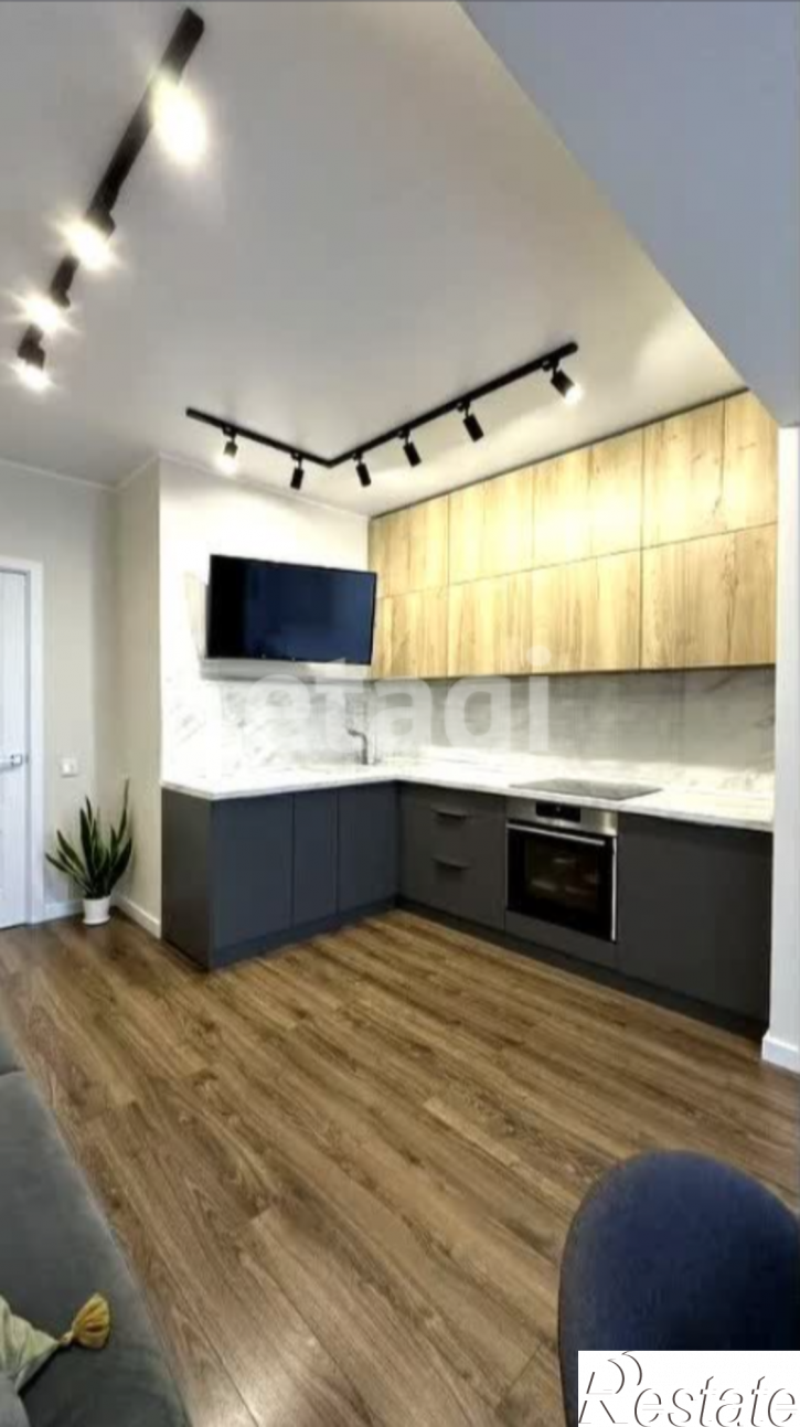 2-комн квартира Ленинградская улица, 77