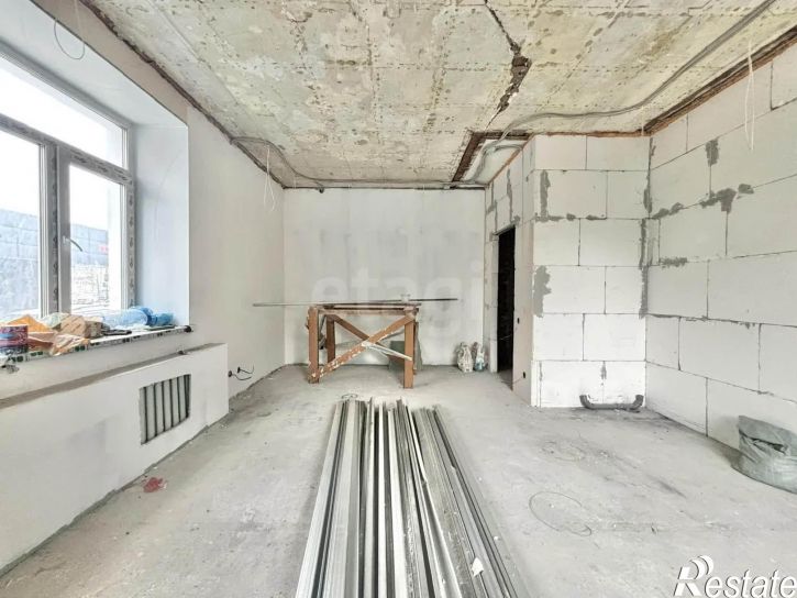 4-комн квартира площадь Бабушкина, 6