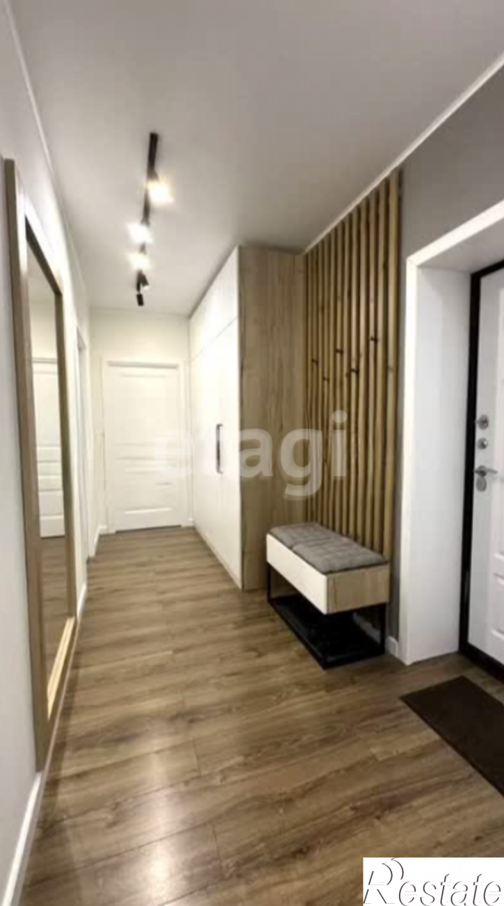 2-комн квартира Ленинградская улица, 77