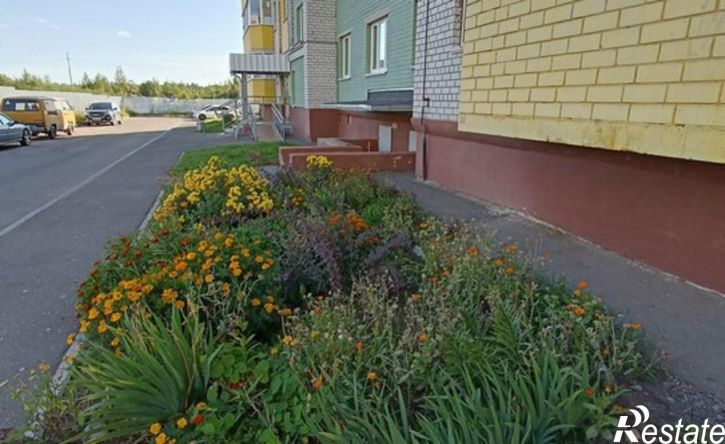 3-комн квартира ул Лётчика Каберова, 1а,  д. 1а