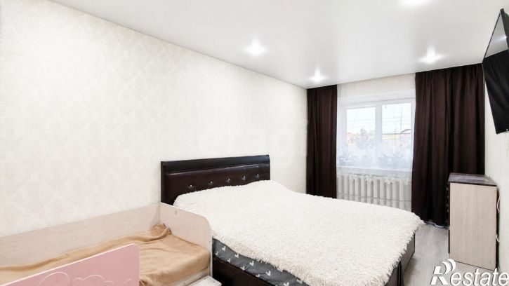 3-комн квартира улица Гагарина, 80б