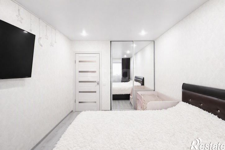 3-комн квартира улица Гагарина, 80б