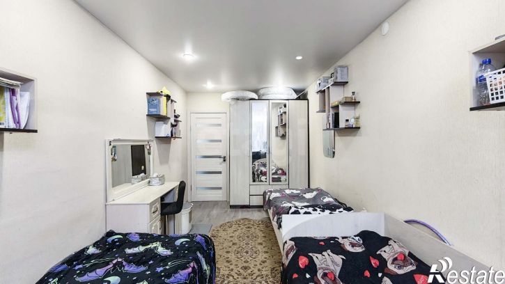 3-комн квартира улица Гагарина, 80б
