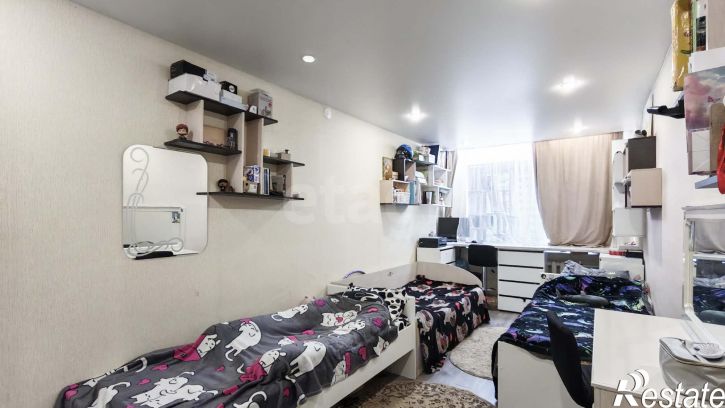 3-комн квартира улица Гагарина, 80б
