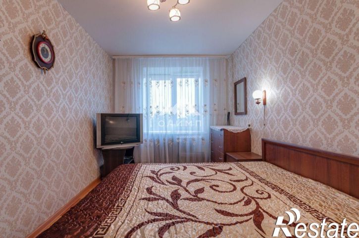 2-комн квартира улица Дзержинского, 15,  д. 15