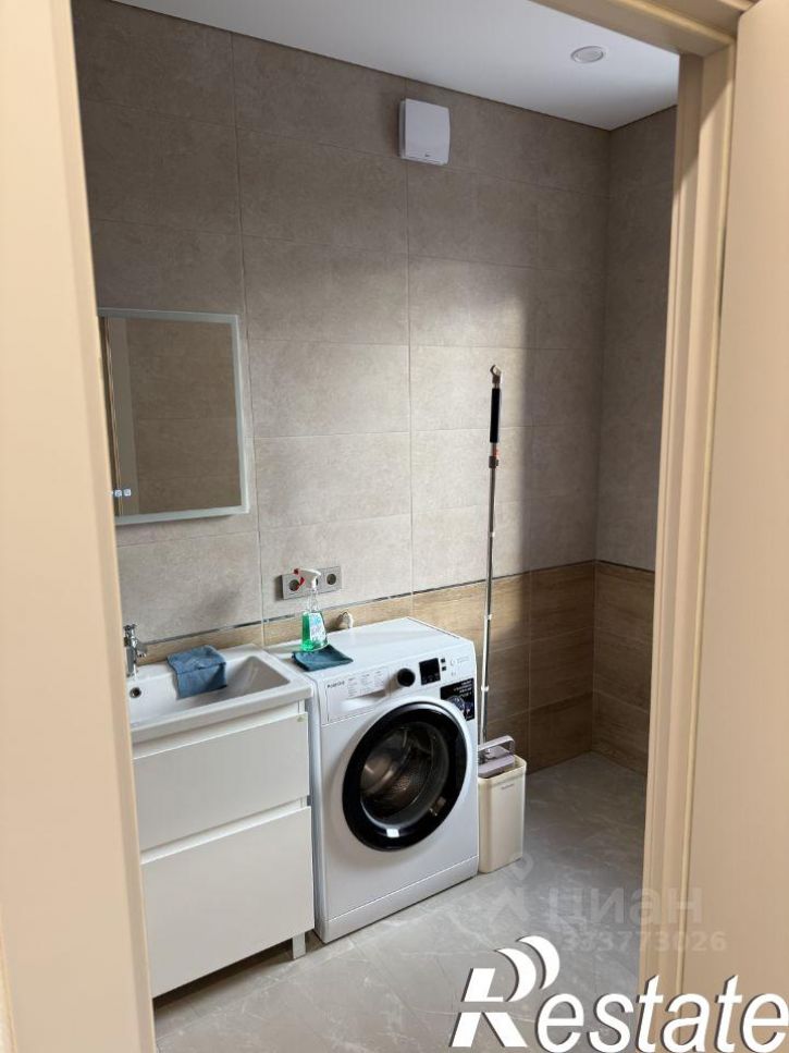 2-комн квартира Новгородская улица, 44 к3,  д. 44 к3