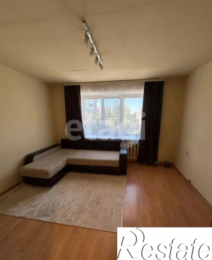 2-комн квартира улица Маршала Конева, 31а