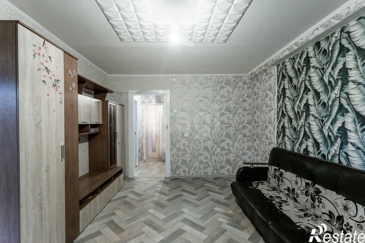 3-комн квартира улица Космонавта Беляева, 4