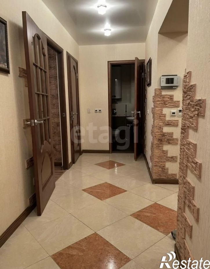 3-комн квартира Ярославская улица, 31б