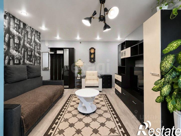3-комн квартира улица Клубова, 60А,  д. 60А