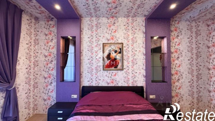 3-комн квартира улица Панкратова, 40,  д. 40